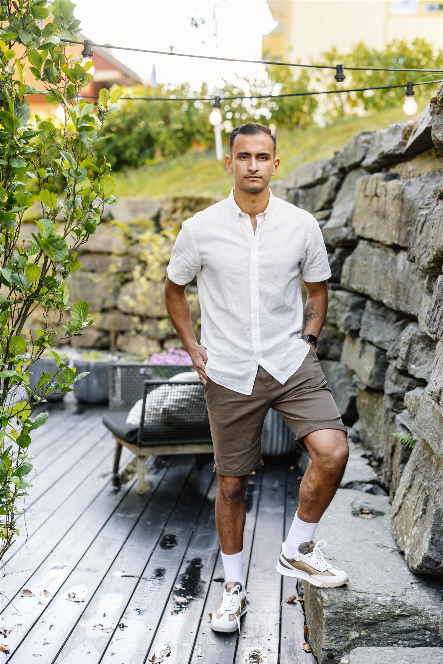 Superflex chino shorts w. belt Brown