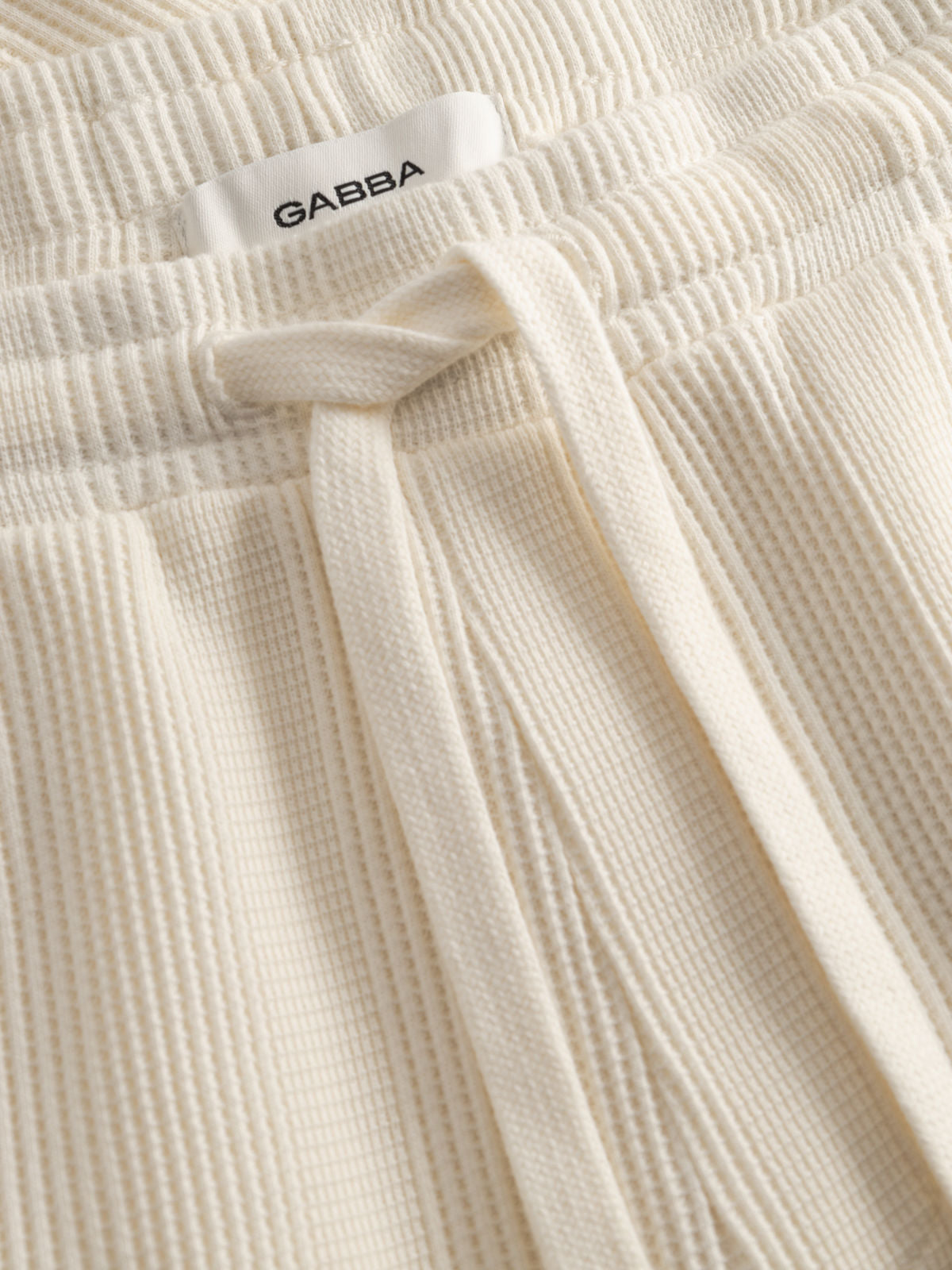 Gabtommi Wup Shorts Bone White