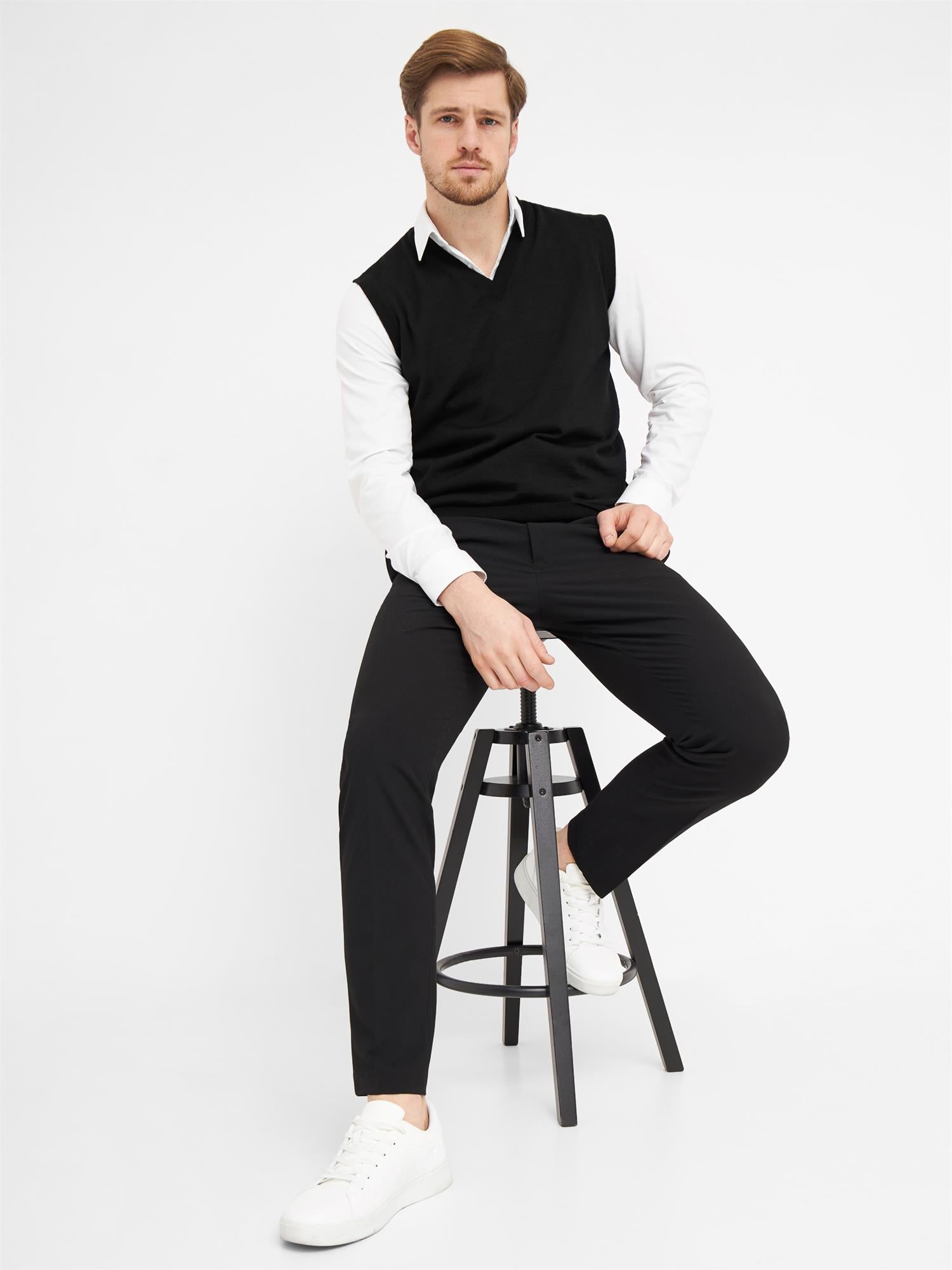 Milan Slipover V Neck Sort