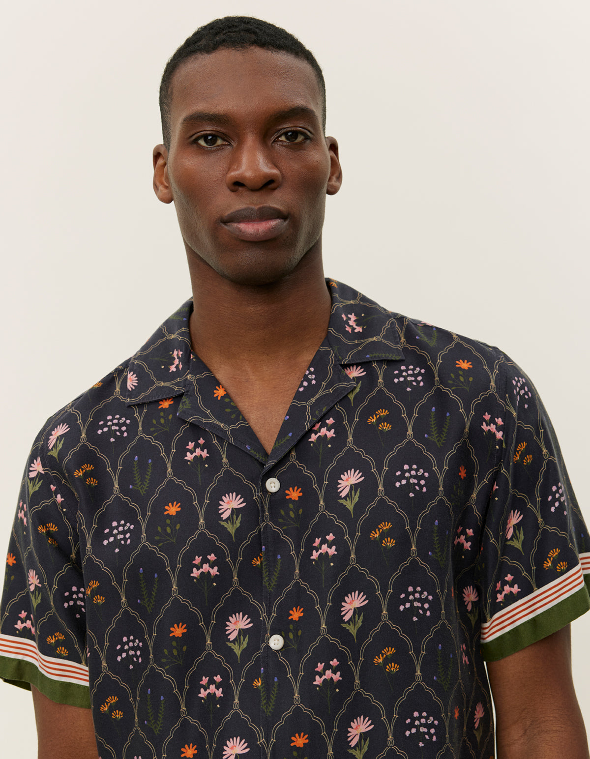 Lukas AOP Wild Flowers SS Shirt Dark Navy