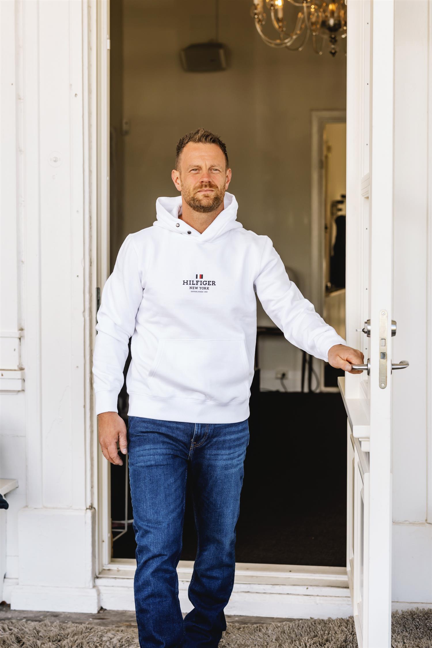 RWB hilfiger hoodie Hvit