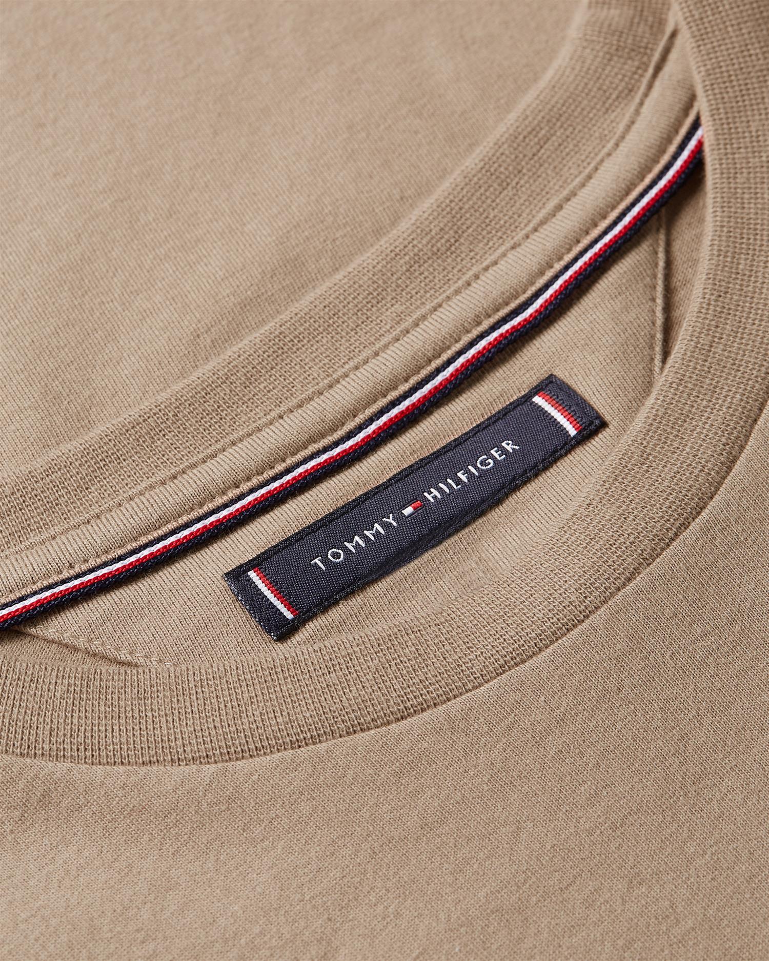 Ess Seasonal Reg Fit Solid Tee Coastal Taupe