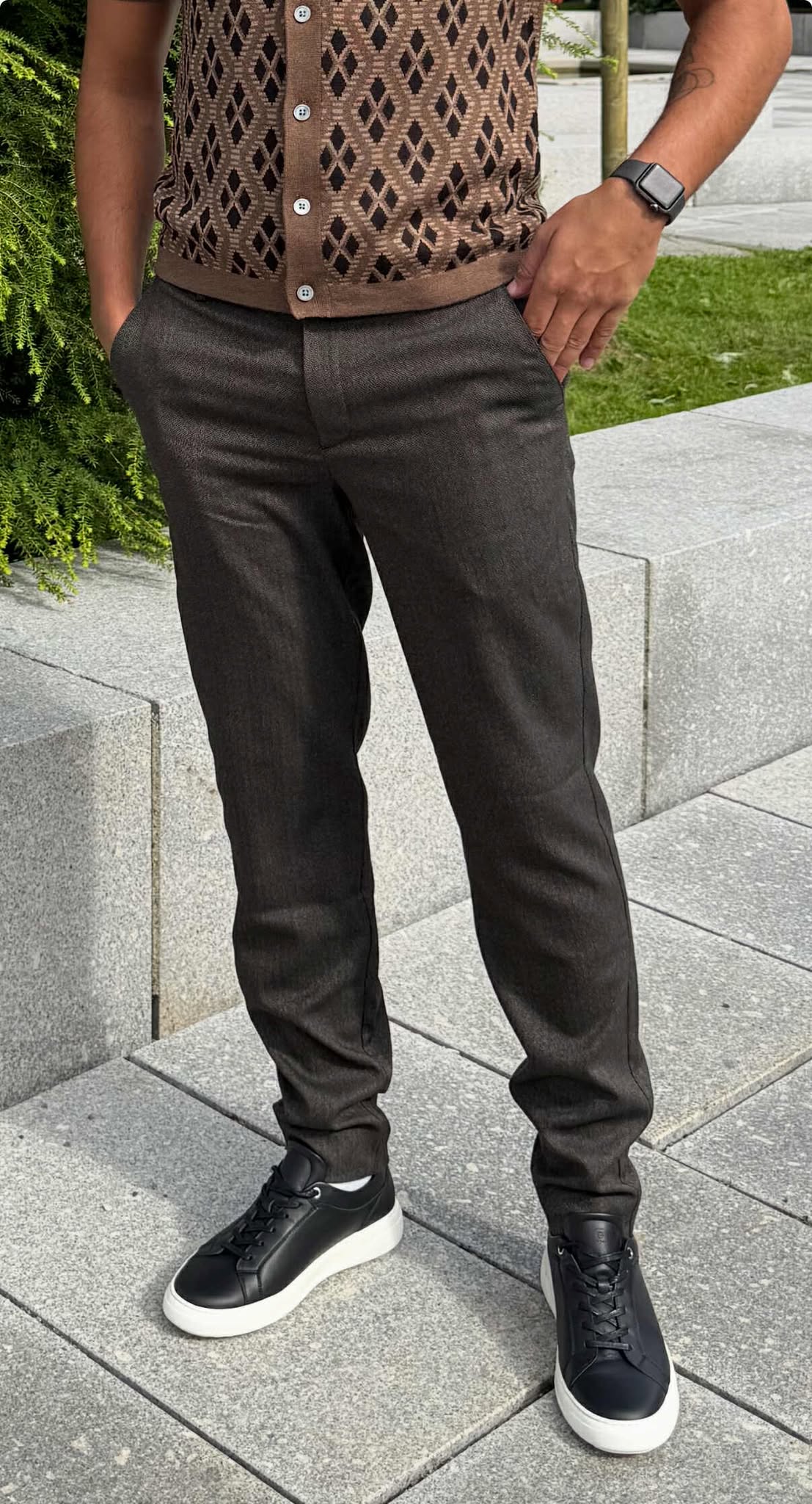 Theopl 090 Black Oak Herringbone