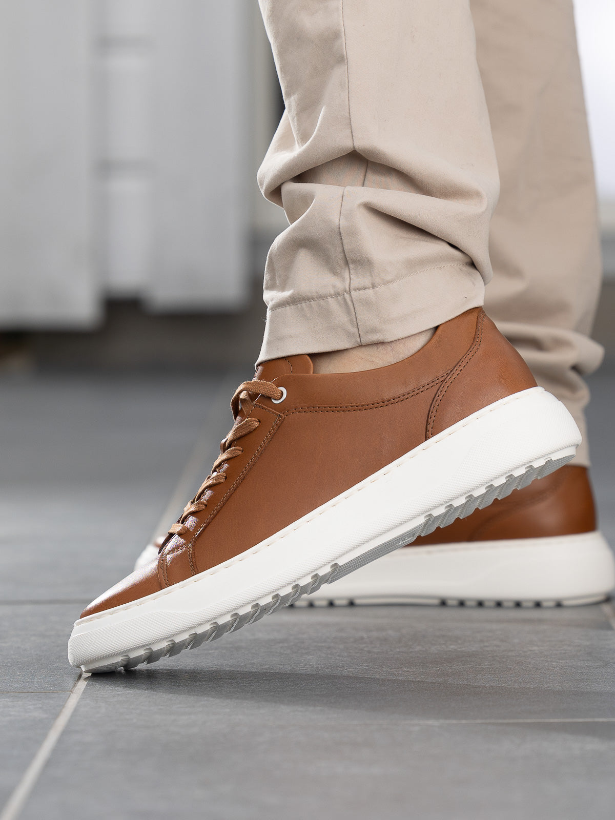 Avenue Light  leather Cognac