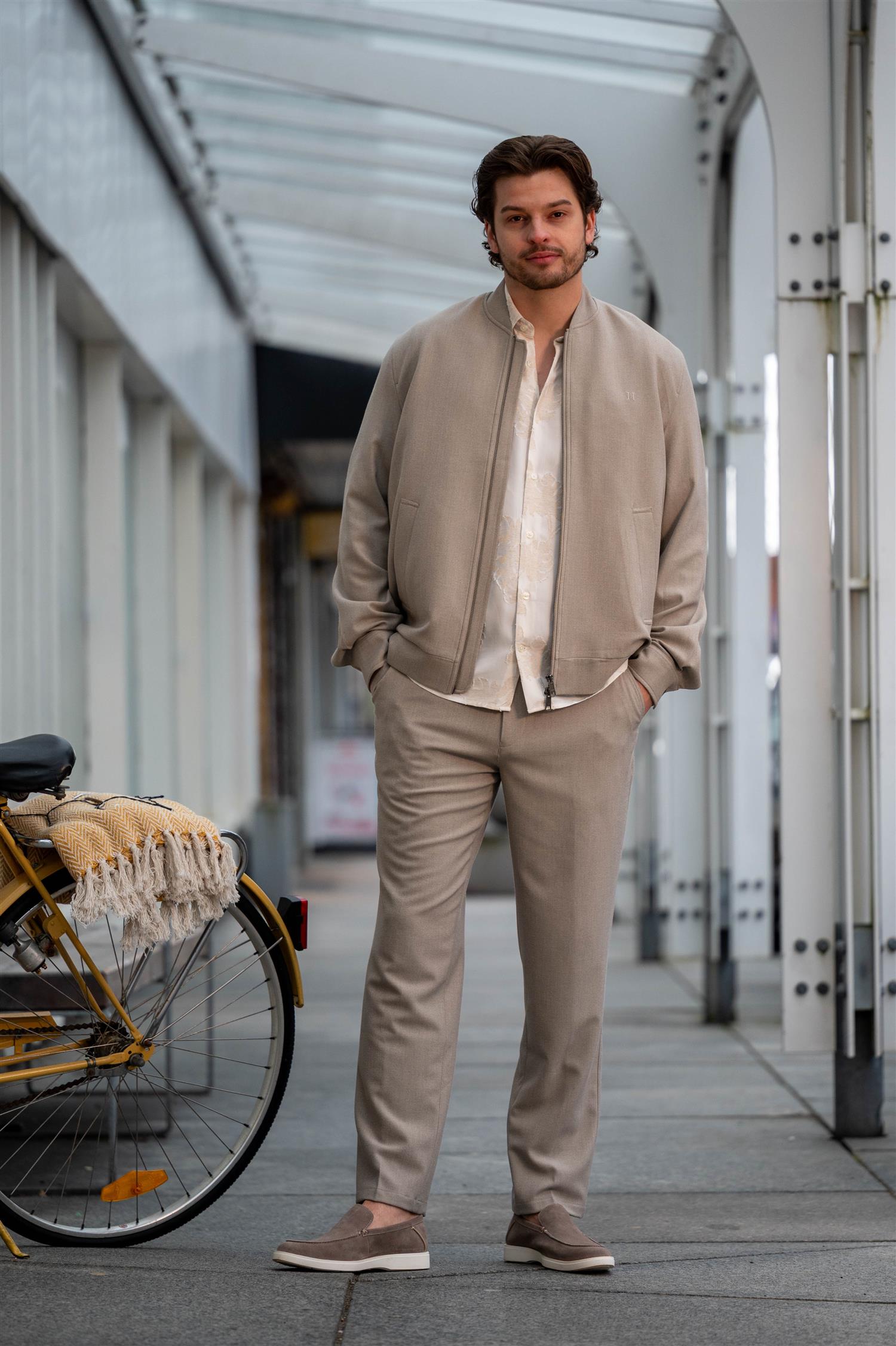 Como Reg Bomber Jacket - Seasonal Laurel Oak Sand