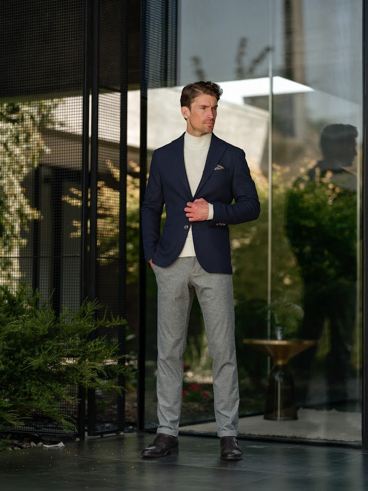 Tom Straight Light Grey