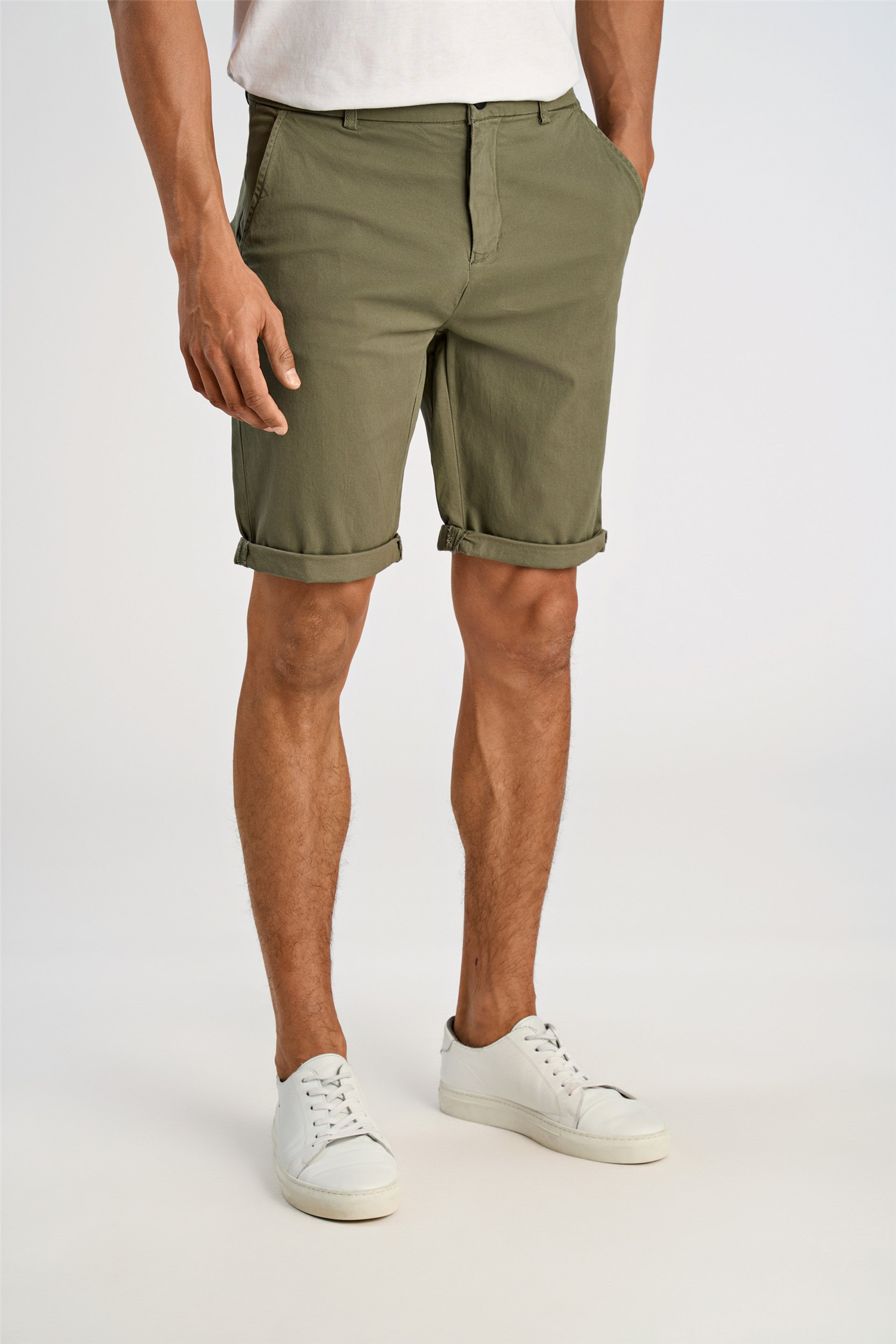 Lindbergh Shorts Dk Army