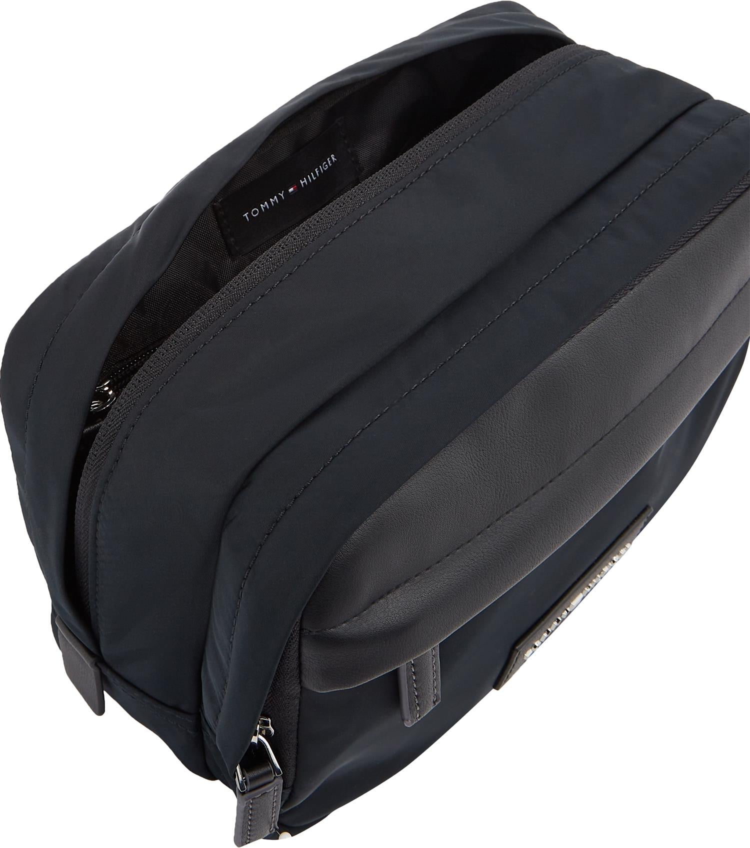 Th Nylon Washbag Black