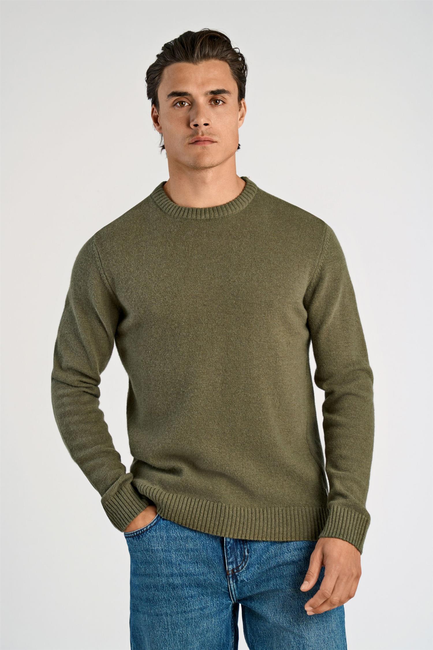 Lambswool o-neck knit Dusty Army
