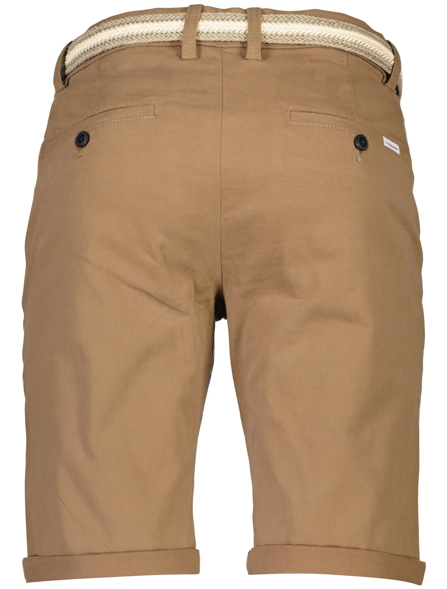 Superflex chino shorts w. belt Brown