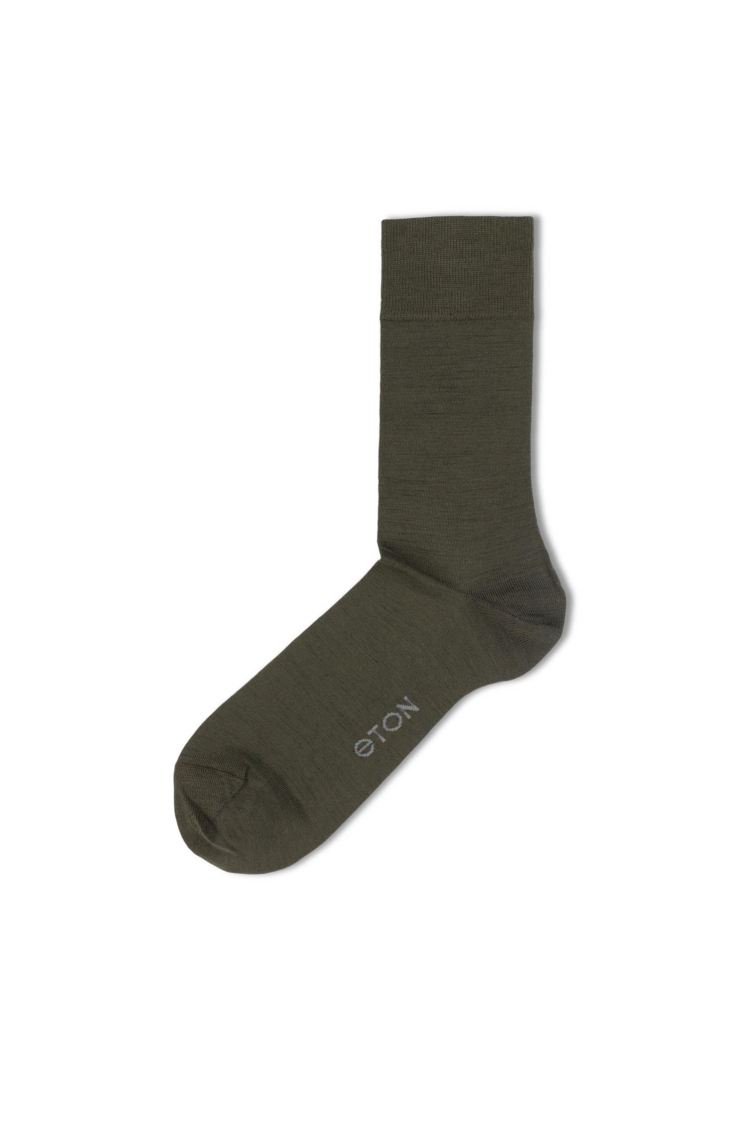 Eton Fine Wool Plain Olive