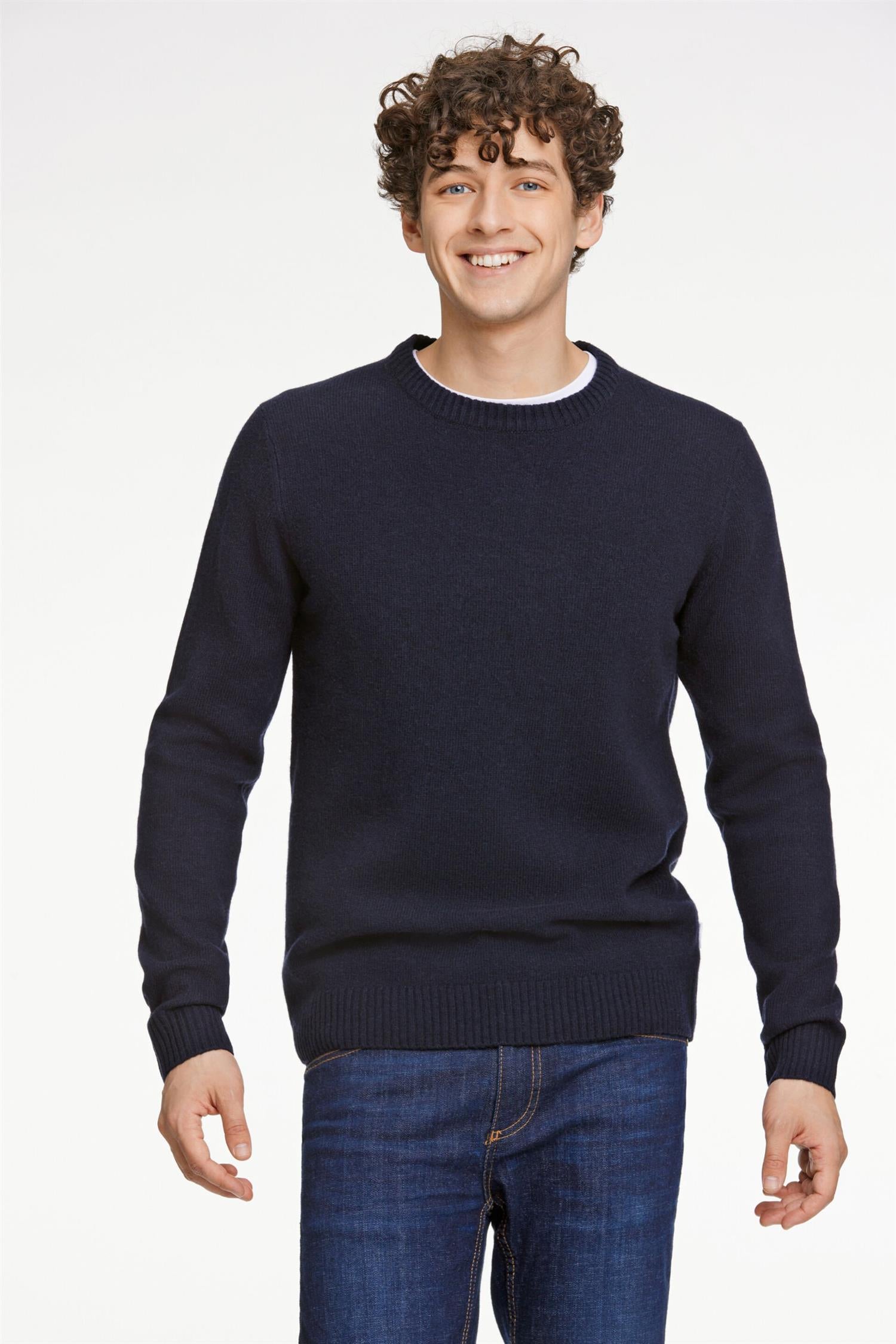 Lambswool o-neck knit Navy