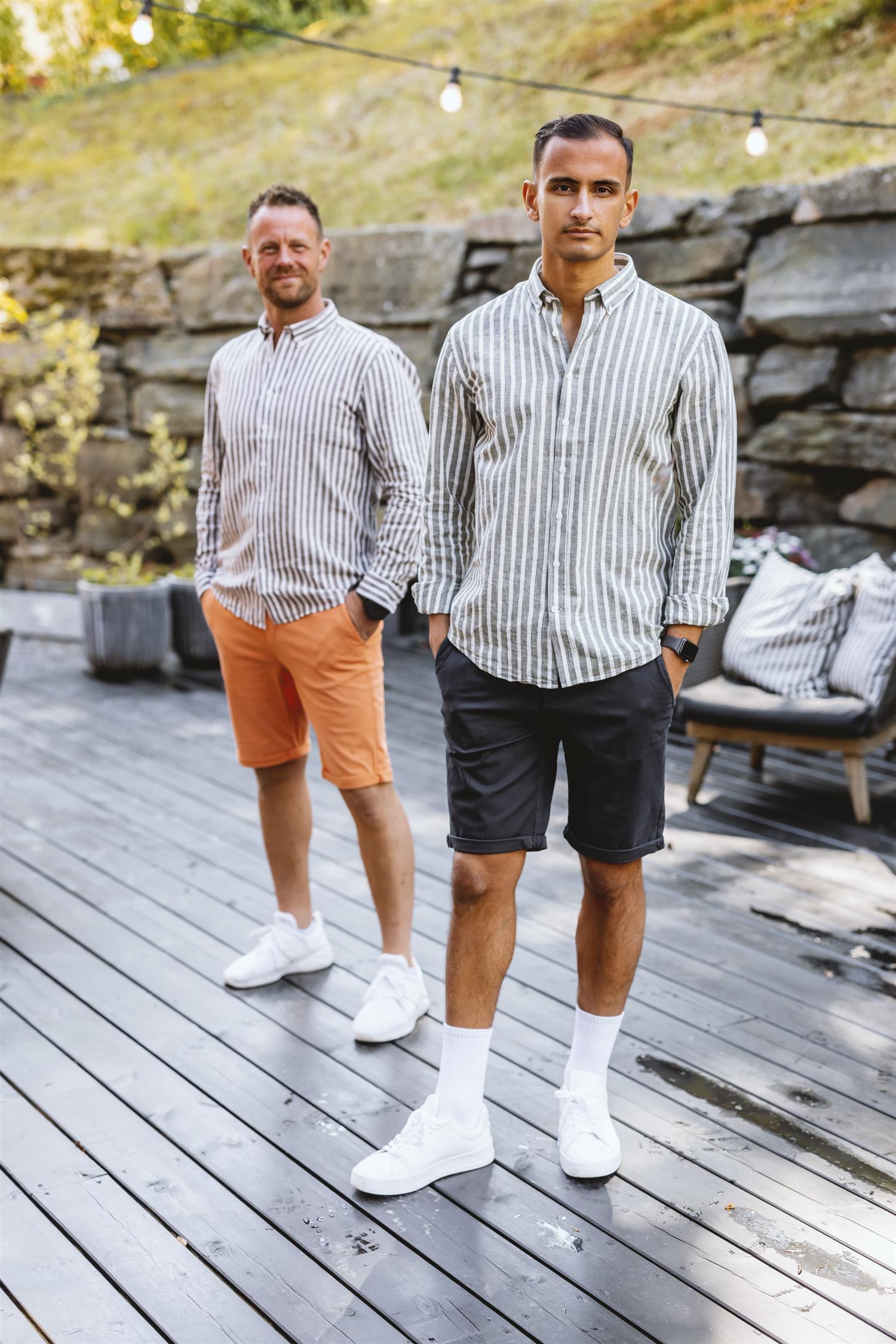 Superflex chino shorts w. belt Dk Blue