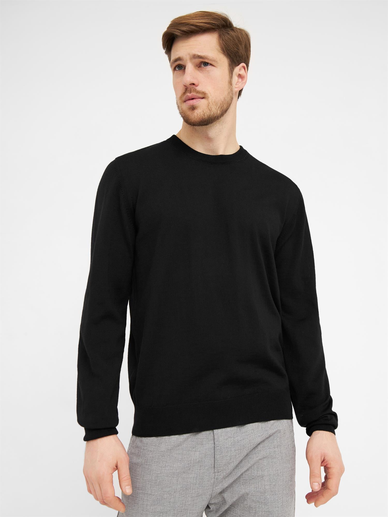 Milan Pullover V-neck Black