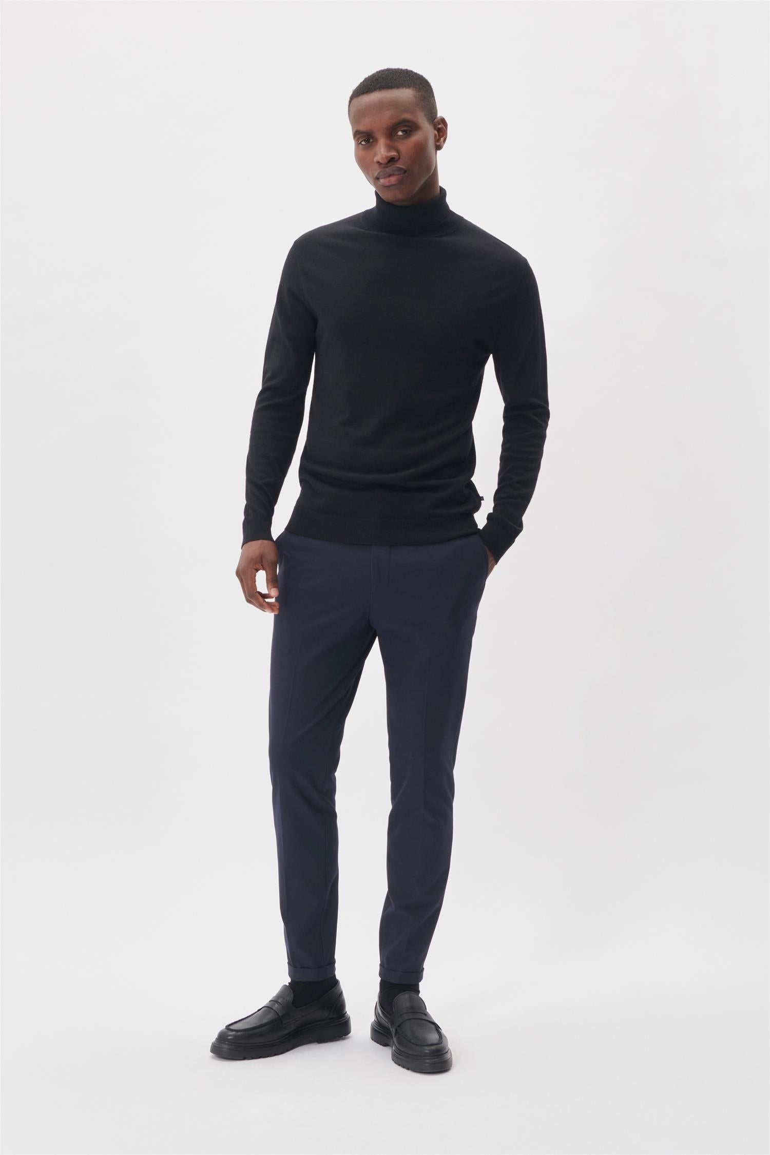 MAparcusman Black