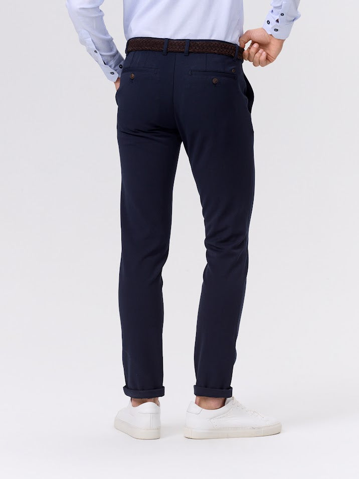 Tom straight Navy