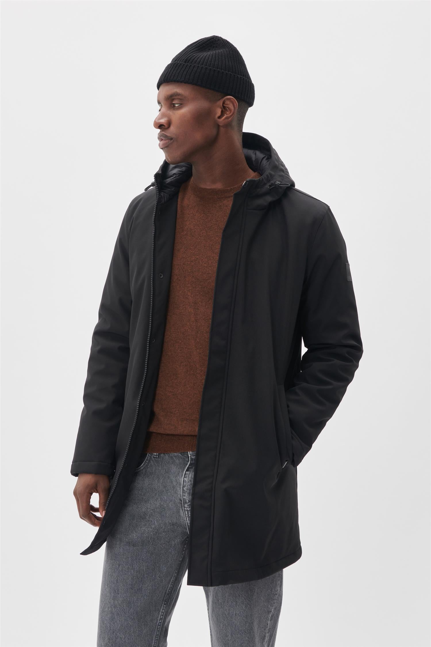 MAdeston N Black