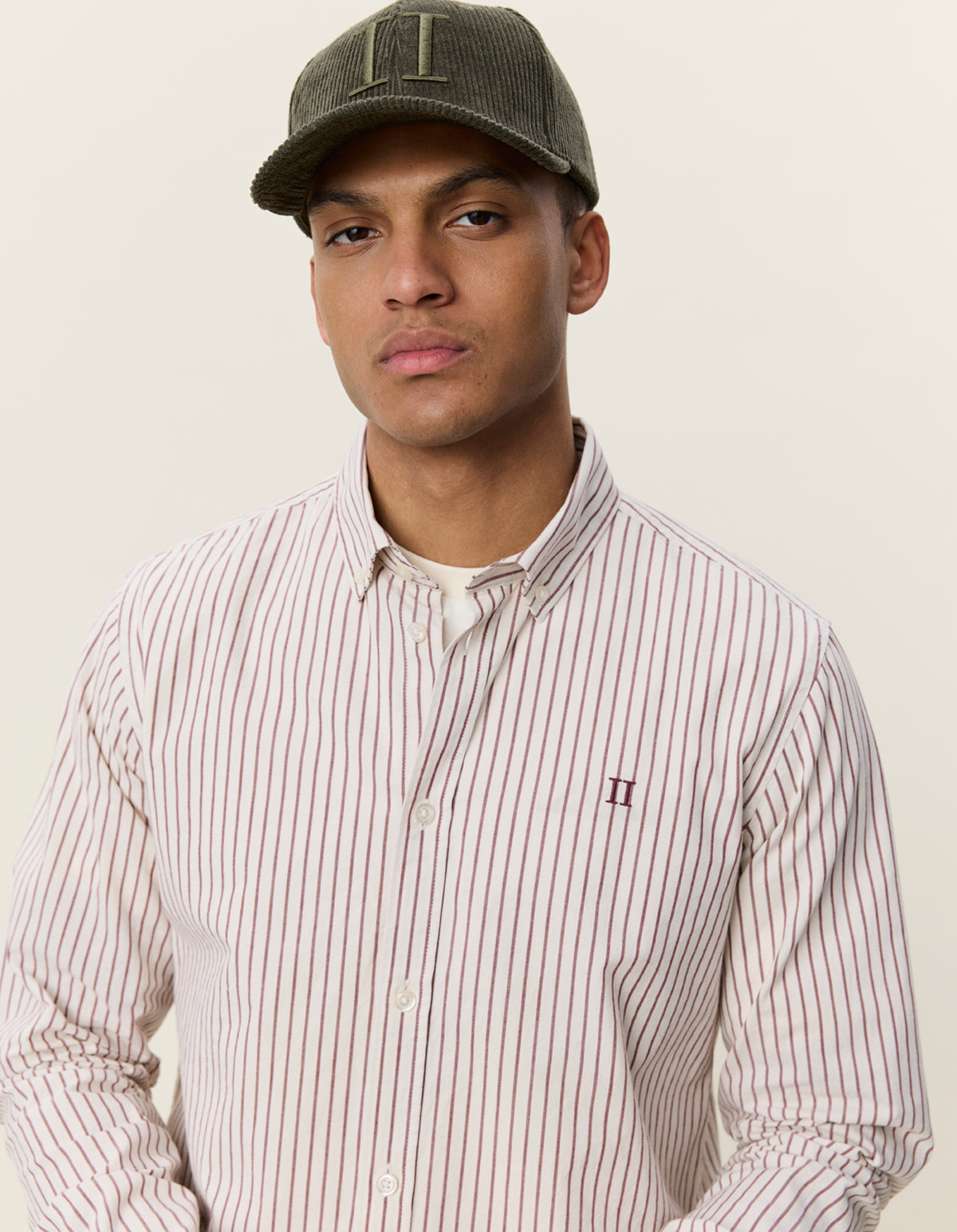 Light Oxford Striped Shirt Chocolate Truffle Red