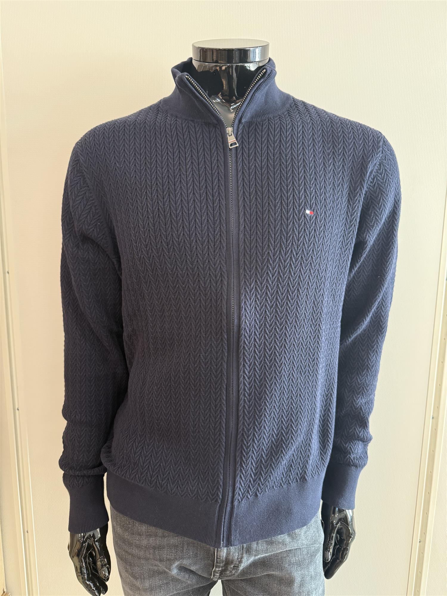 Herringbone structure zip thru Marine