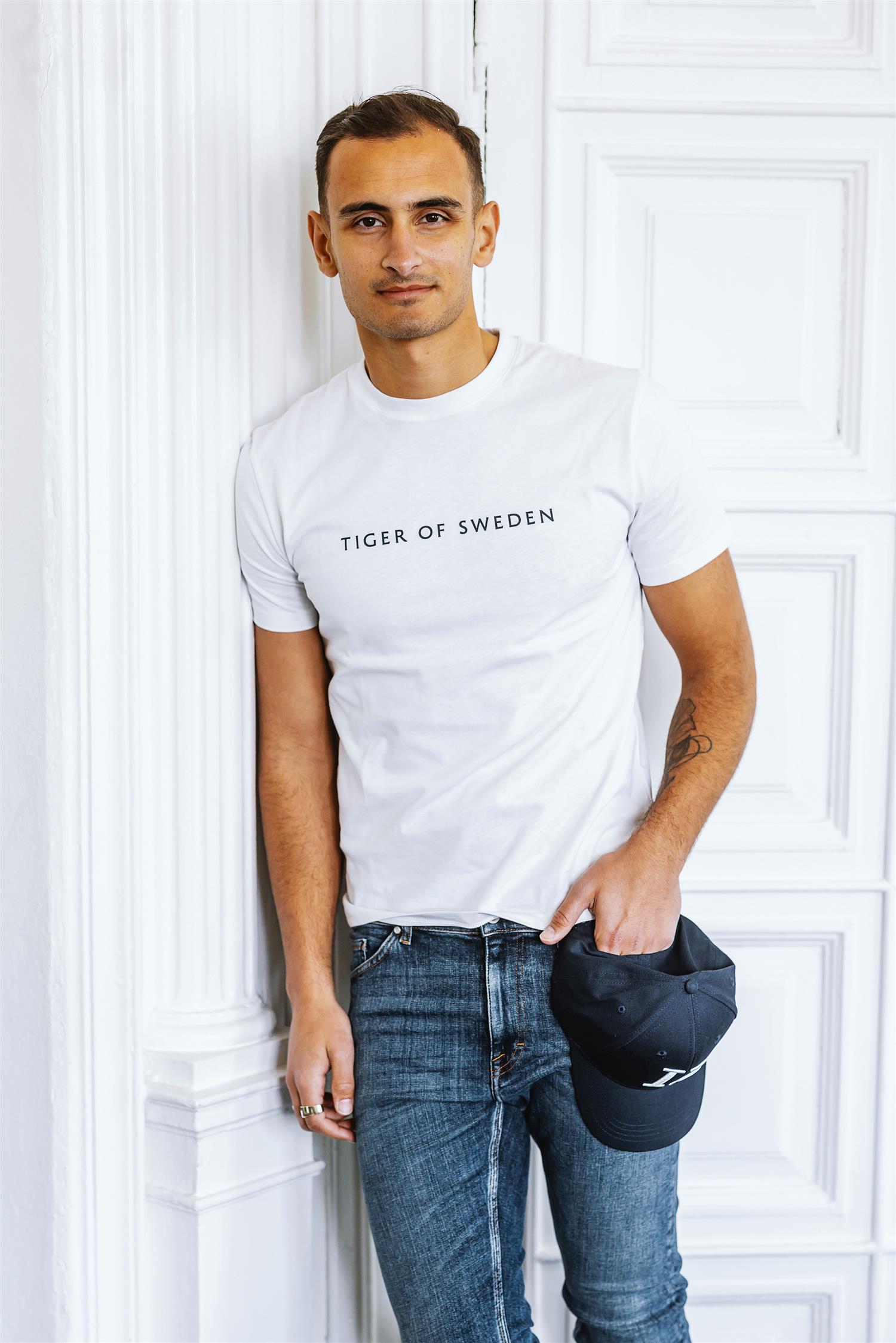 Dillan P Pure White